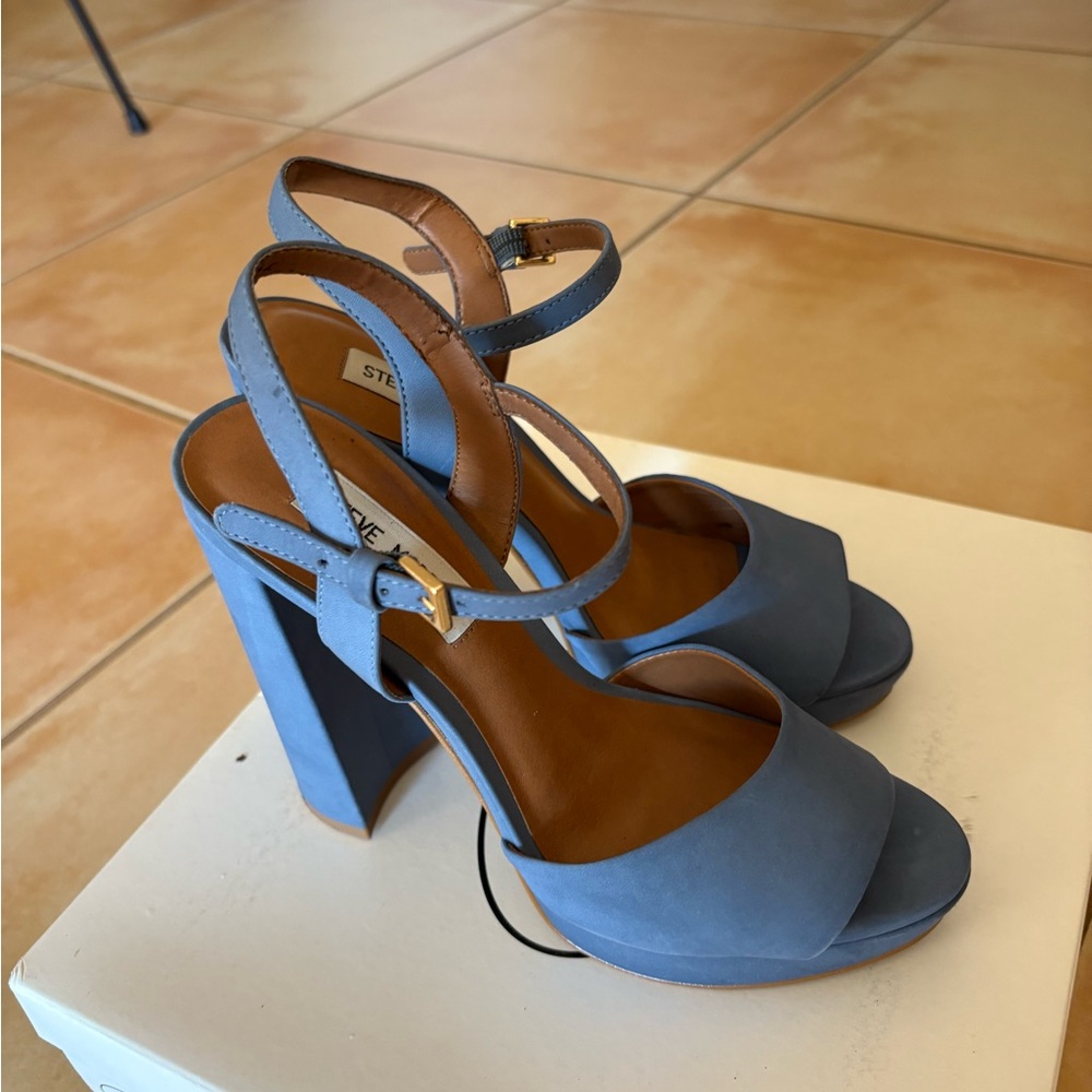 Steve Madden Light Blue Platform Kierra Heels - Picture 4 of 11
